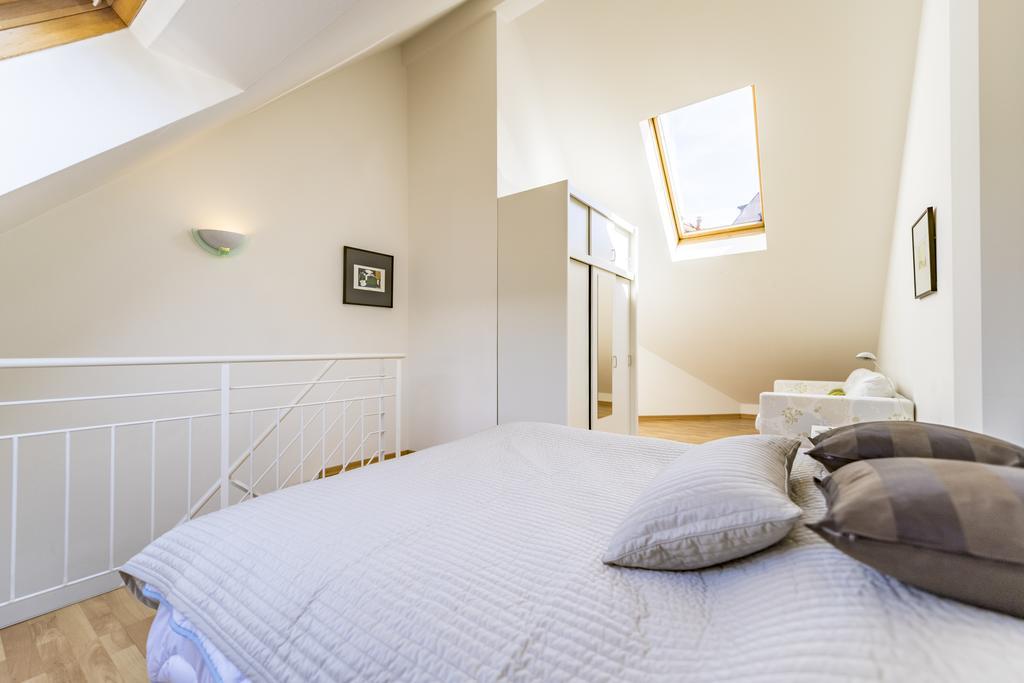 Maisonette Apartment Am Bahnhof - Adults Only Инсбрук Екстериор снимка