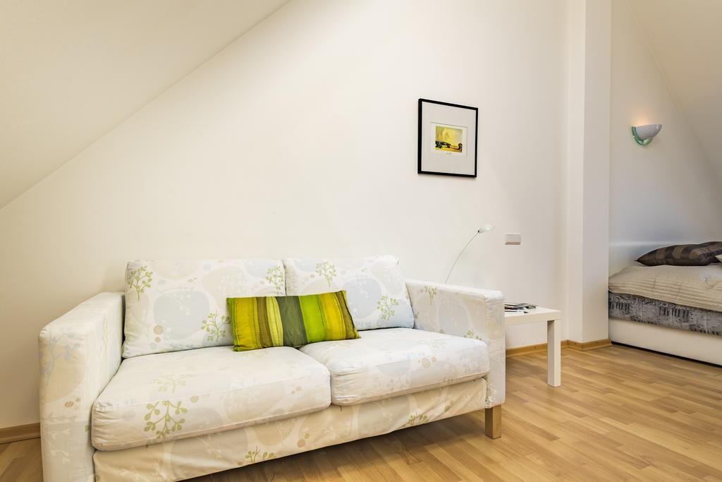 Maisonette Apartment Am Bahnhof - Adults Only Инсбрук Екстериор снимка