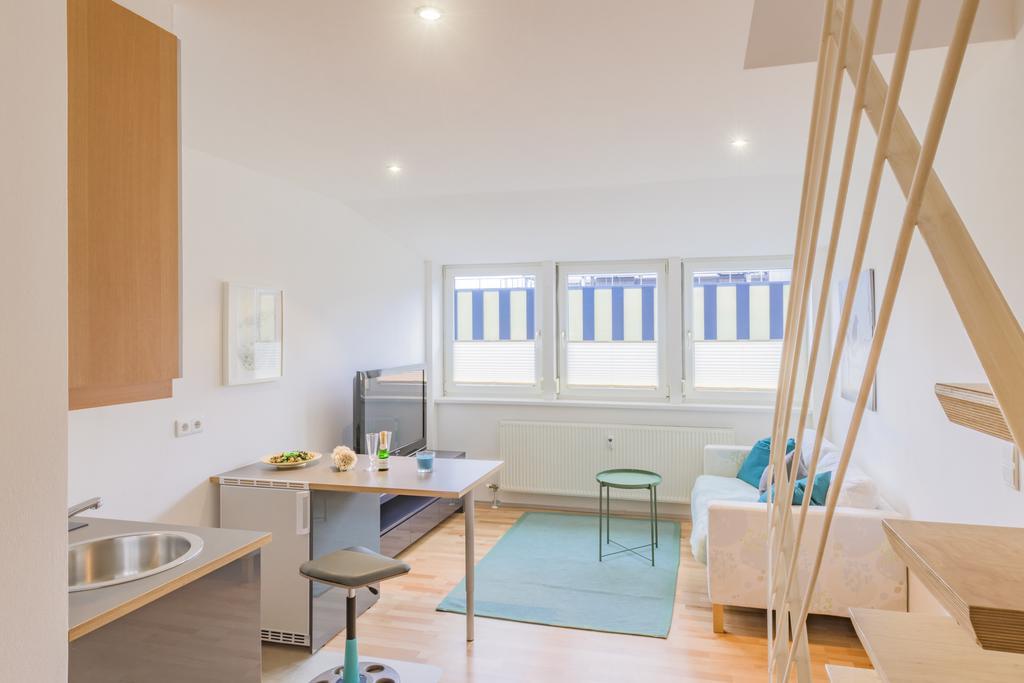 Maisonette Apartment Am Bahnhof - Adults Only Инсбрук Екстериор снимка