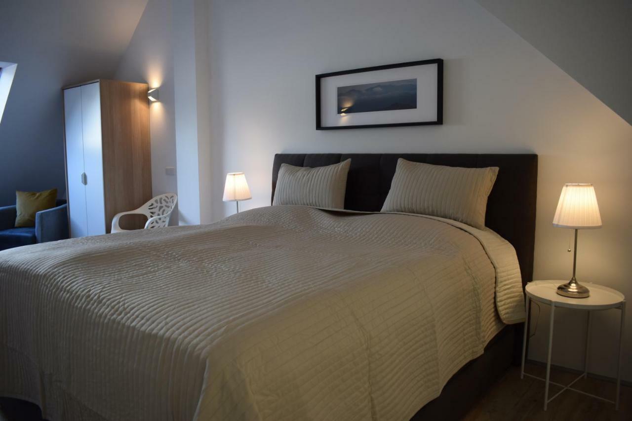 Maisonette Apartment Am Bahnhof - Adults Only Инсбрук Екстериор снимка