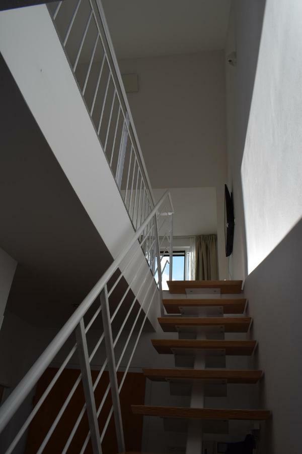 Maisonette Apartment Am Bahnhof - Adults Only Инсбрук Екстериор снимка