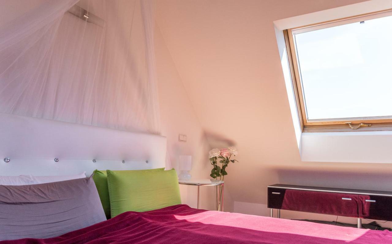 Maisonette Apartment Am Bahnhof - Adults Only Инсбрук Екстериор снимка