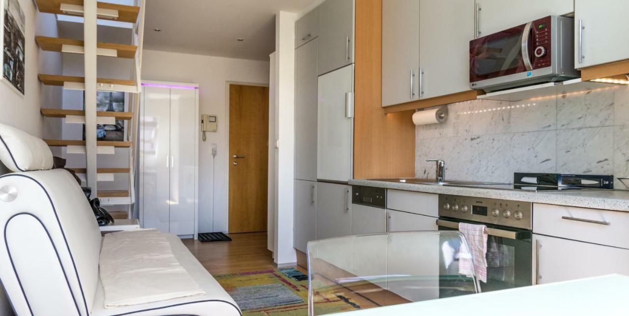Maisonette Apartment Am Bahnhof - Adults Only Инсбрук Екстериор снимка