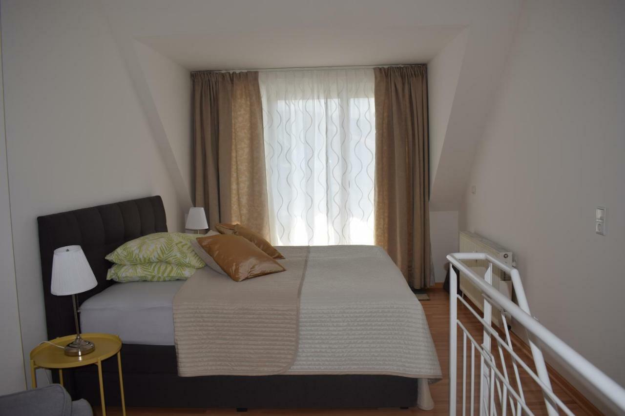 Maisonette Apartment Am Bahnhof - Adults Only Инсбрук Екстериор снимка