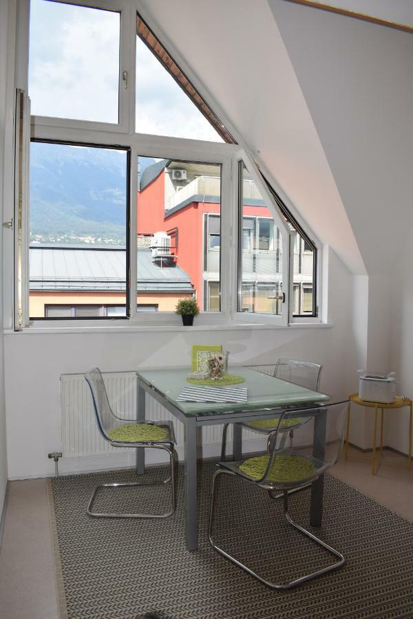Maisonette Apartment Am Bahnhof - Adults Only Инсбрук Екстериор снимка