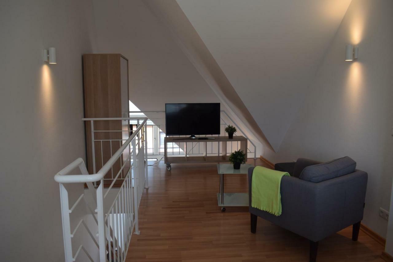 Maisonette Apartment Am Bahnhof - Adults Only Инсбрук Екстериор снимка
