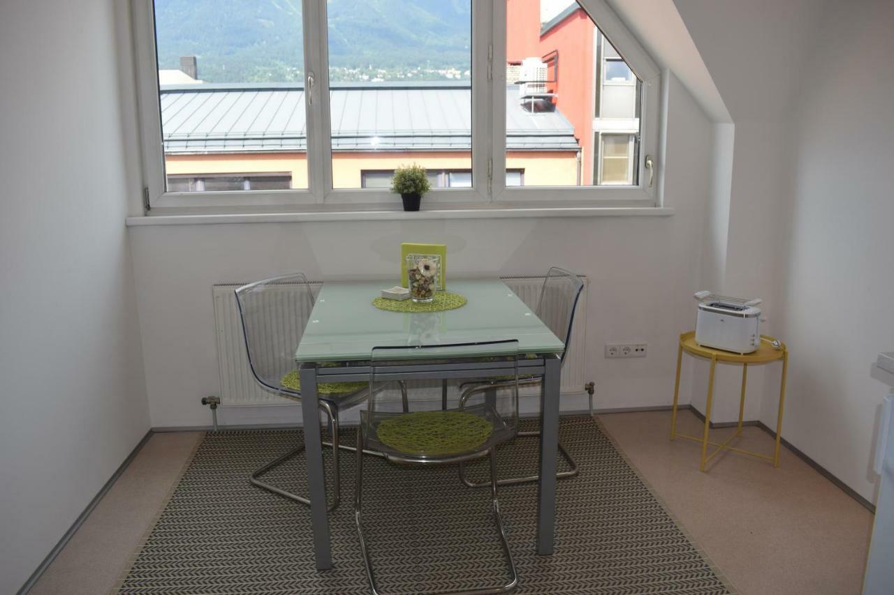 Maisonette Apartment Am Bahnhof - Adults Only Инсбрук Екстериор снимка