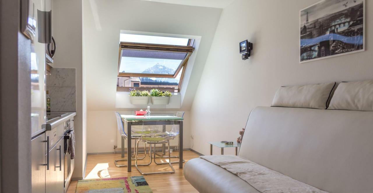 Maisonette Apartment Am Bahnhof - Adults Only Инсбрук Екстериор снимка